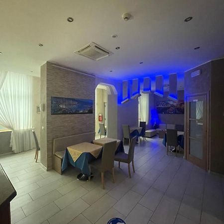 Hotel Montecarlo Milano Esterno foto