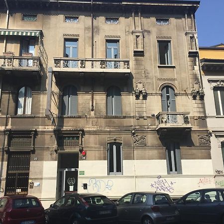 Hotel Montecarlo Milano Esterno foto