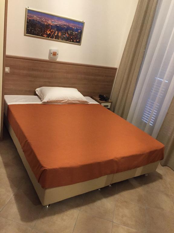 Hotel Montecarlo Milano Camera foto